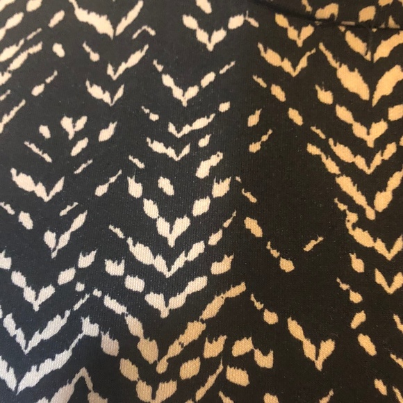 Vince Camuto Sheath Dress - Picture 5 of 8